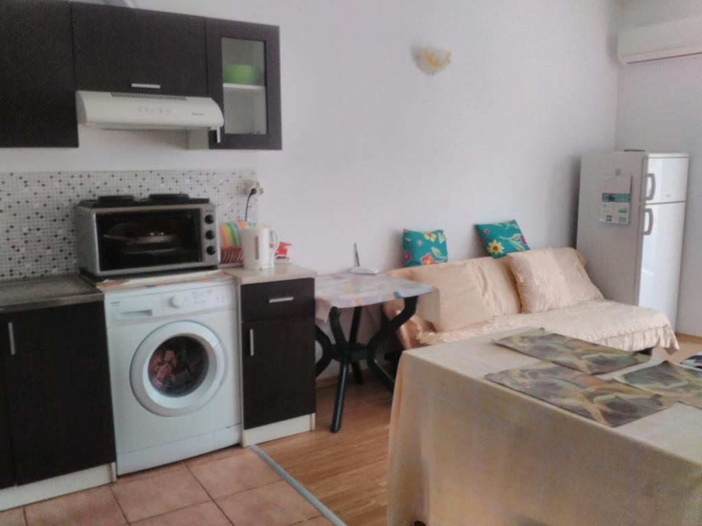 Sea Apartment Burgas Exteriör bild
